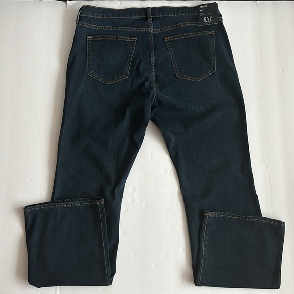 GAP Denim Boot Style Women 14/32R Medium Stretch Fabric Mid Rise Bootcut jeans - Picture 2 of 8